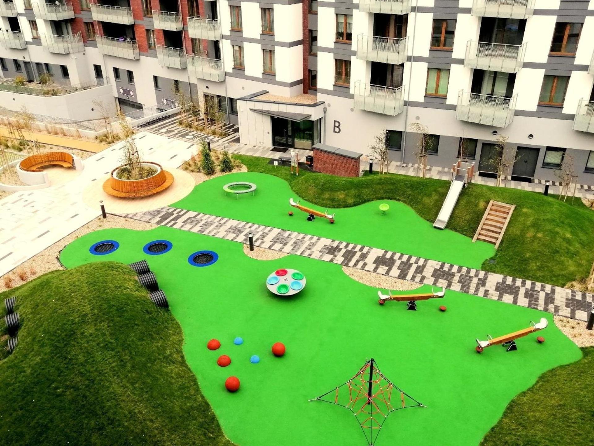 Brandneue In Mit Garten Apartment *
